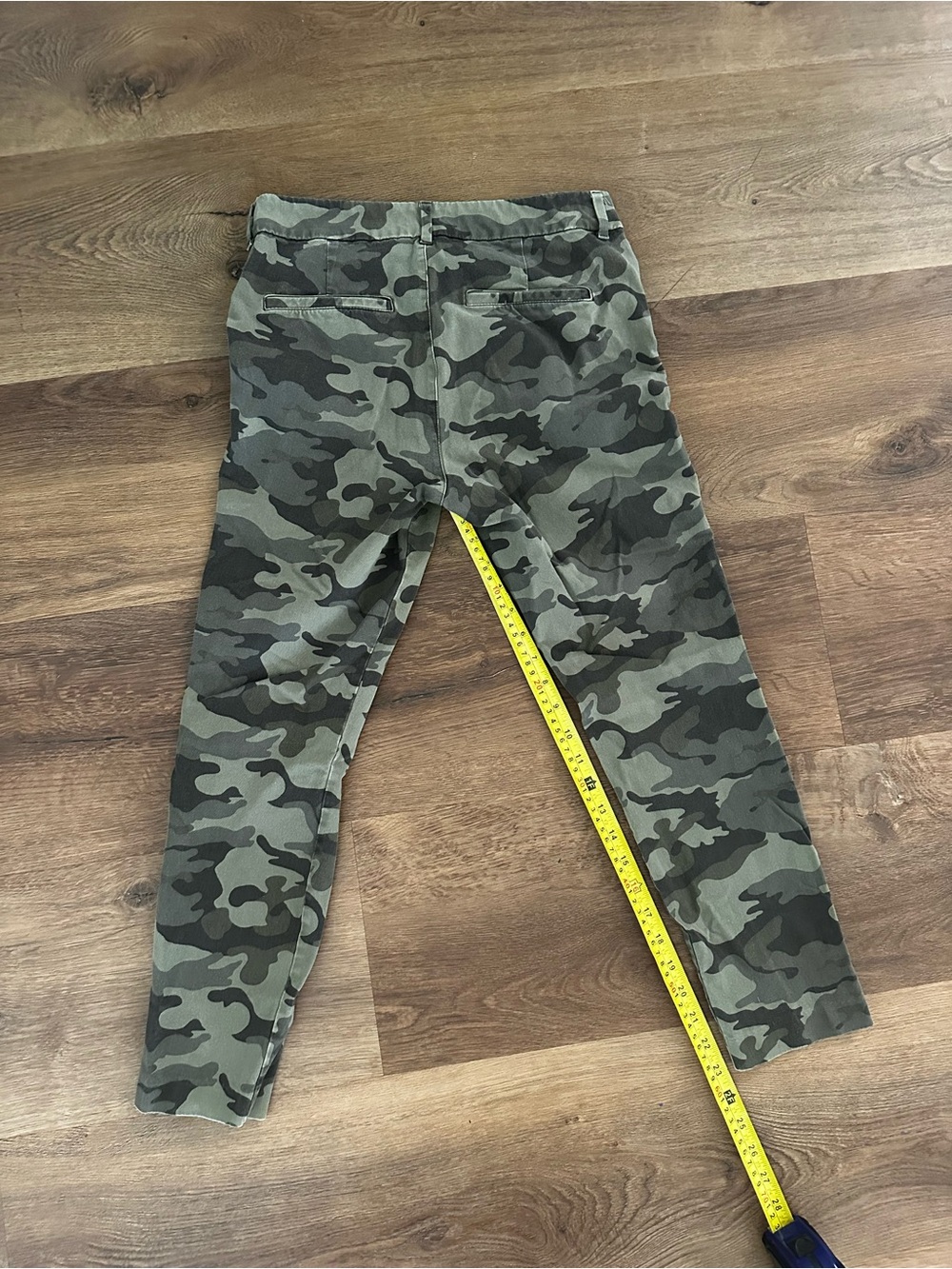 Old Navy Pixie High-Rise Ankle Pants Olive Green Camo Size 4 - Picture 8 of 10